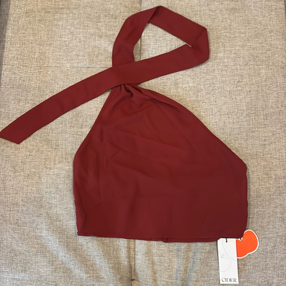 Cider top. Size Large, Merlot color